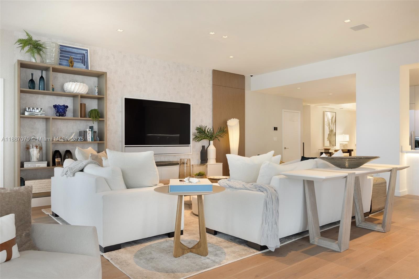 MAREA CONDO - Residential