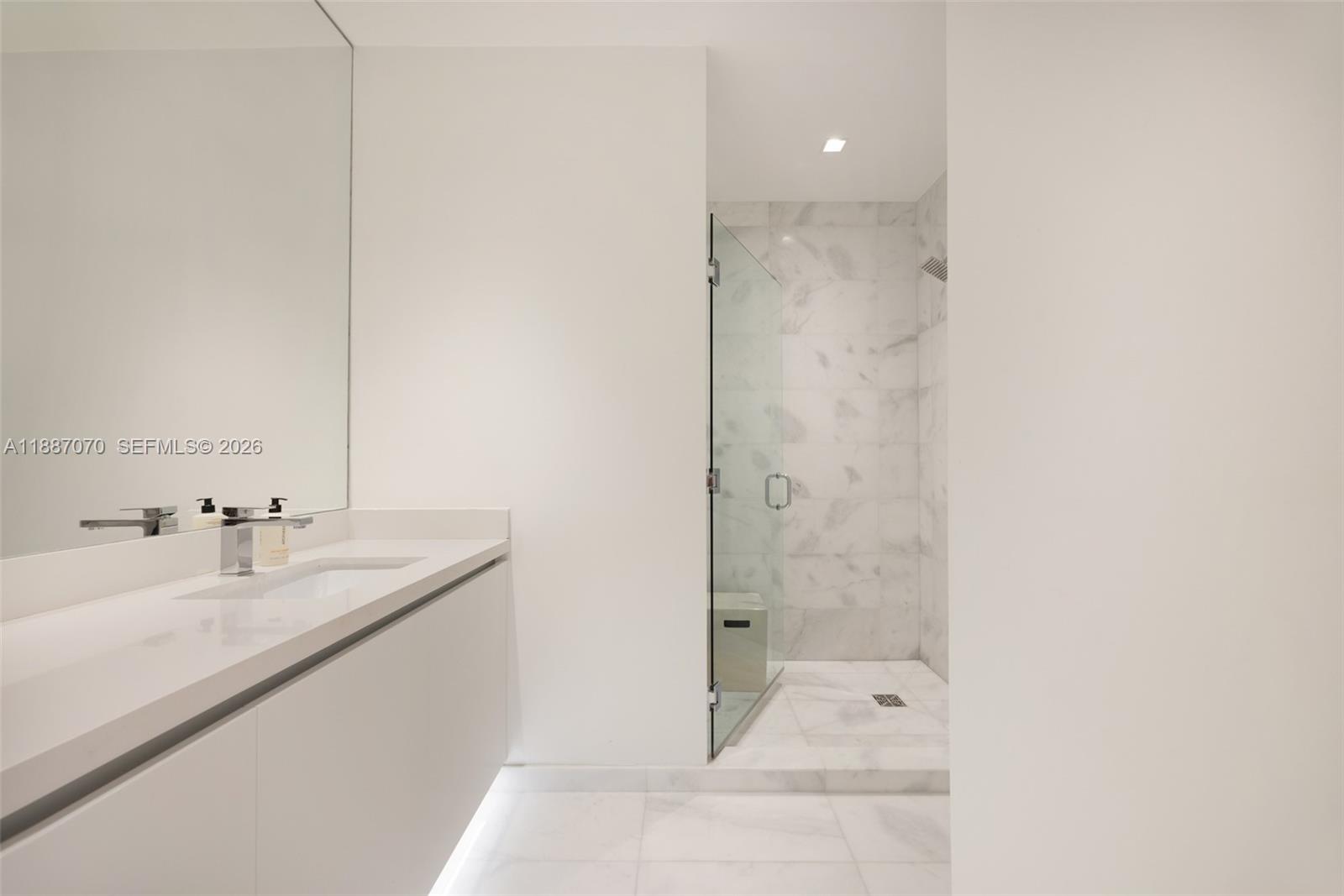 MAREA CONDO - Residential