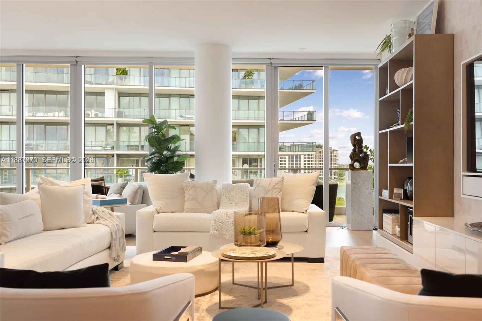 MAREA CONDO - Residential