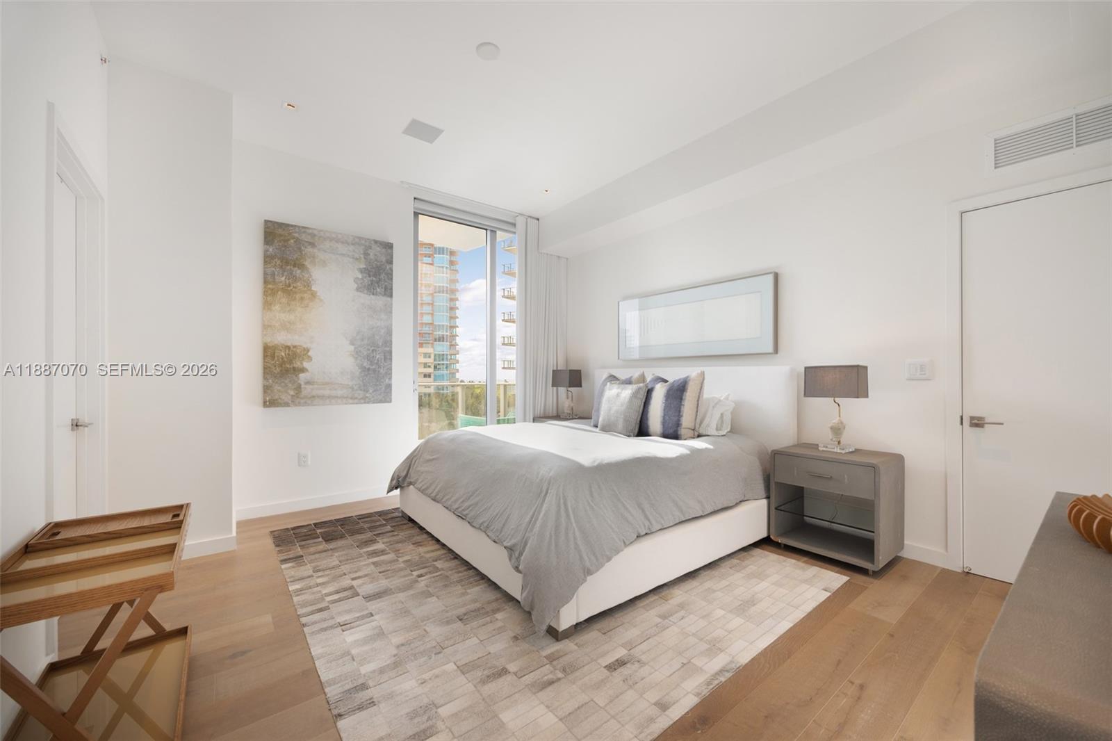 MAREA CONDO - Residential