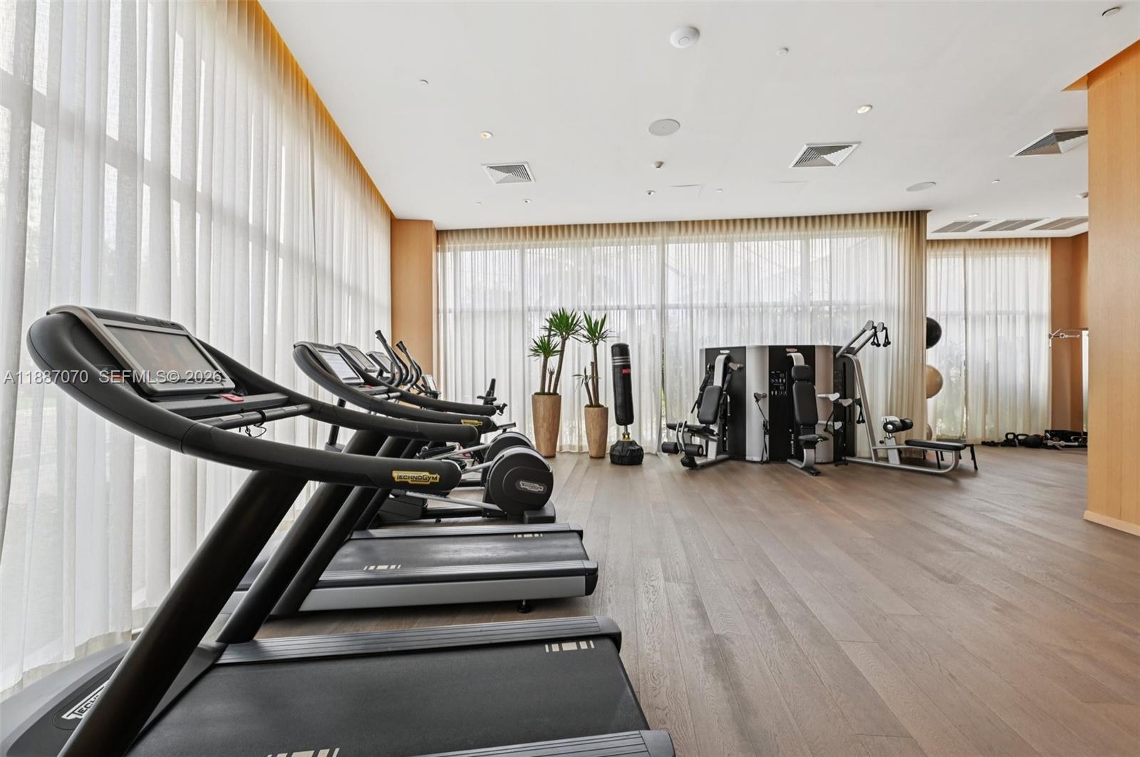 MAREA CONDO - Residential