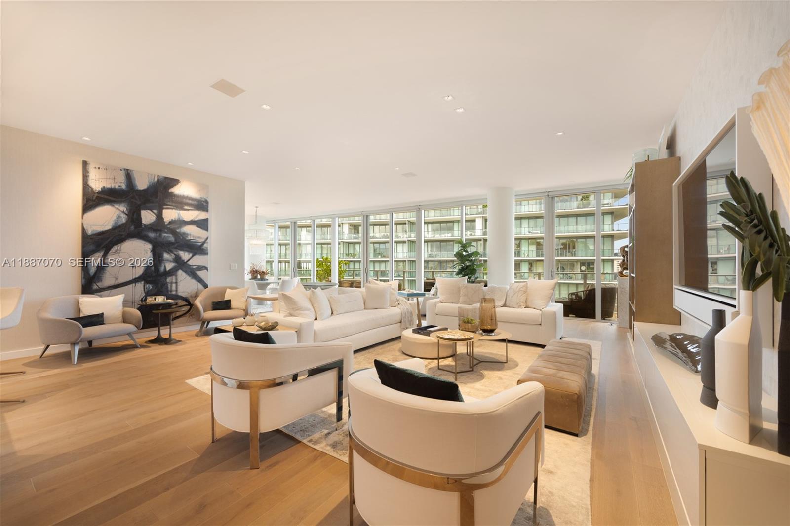 MAREA CONDO - Residential