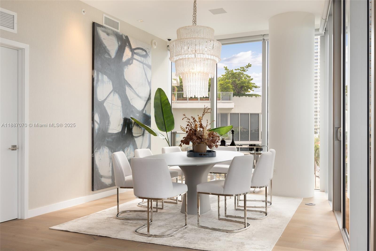 MAREA CONDO - Residential