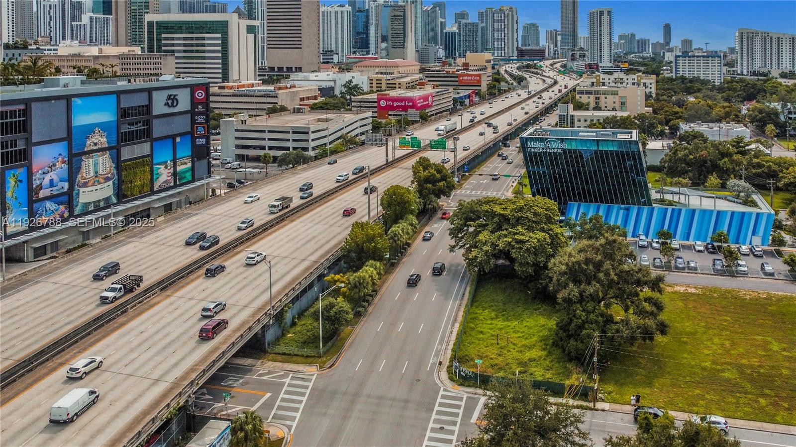 Highland Park - Commercial Sale