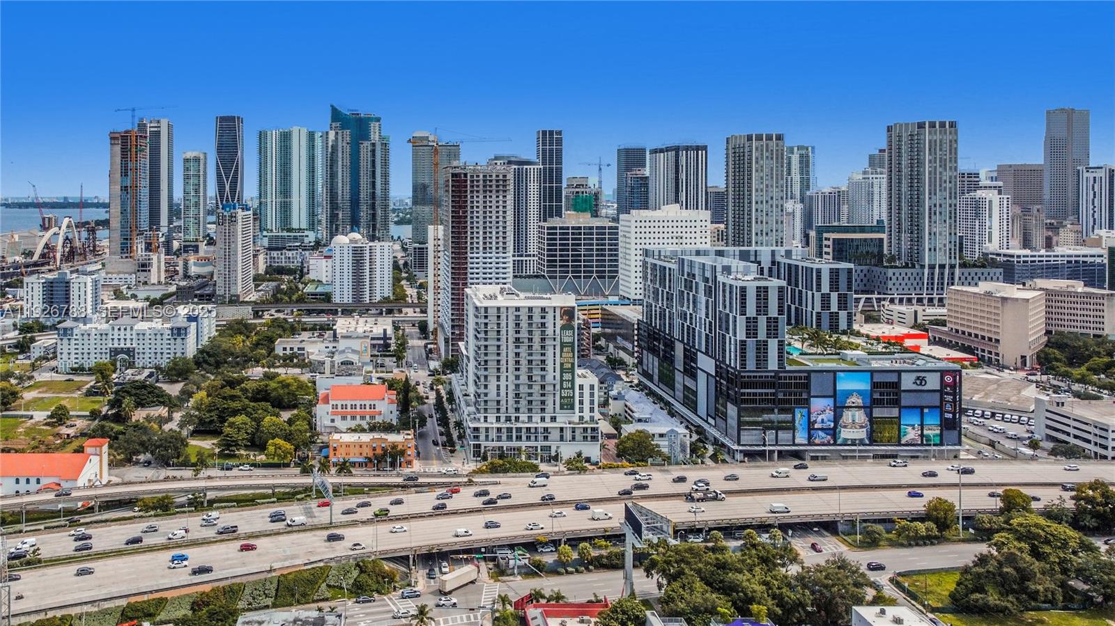 Highland Park - Commercial Sale