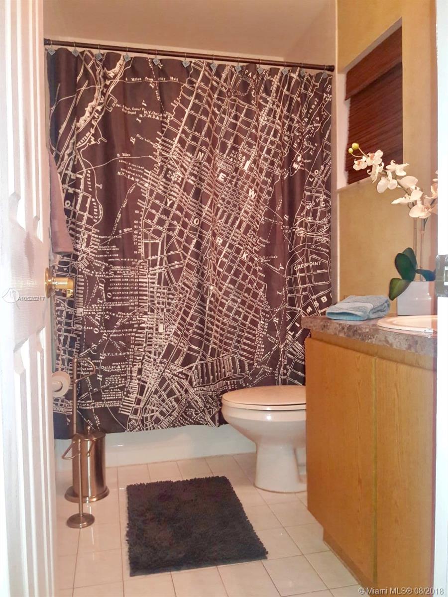 ¤SHOMA HOMES AT TAMIAMI II - Residential Lease