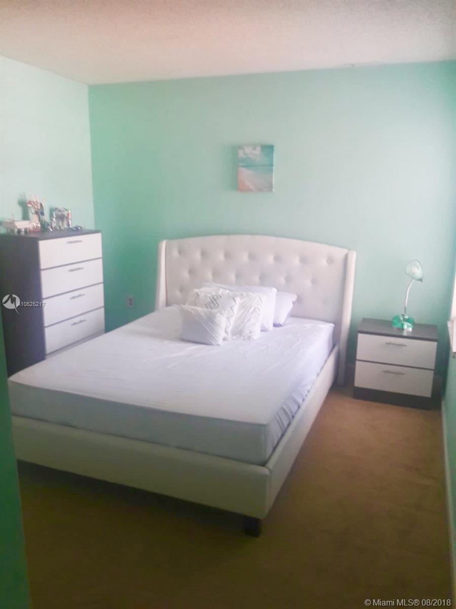 ¤SHOMA HOMES AT TAMIAMI II - Residential Lease