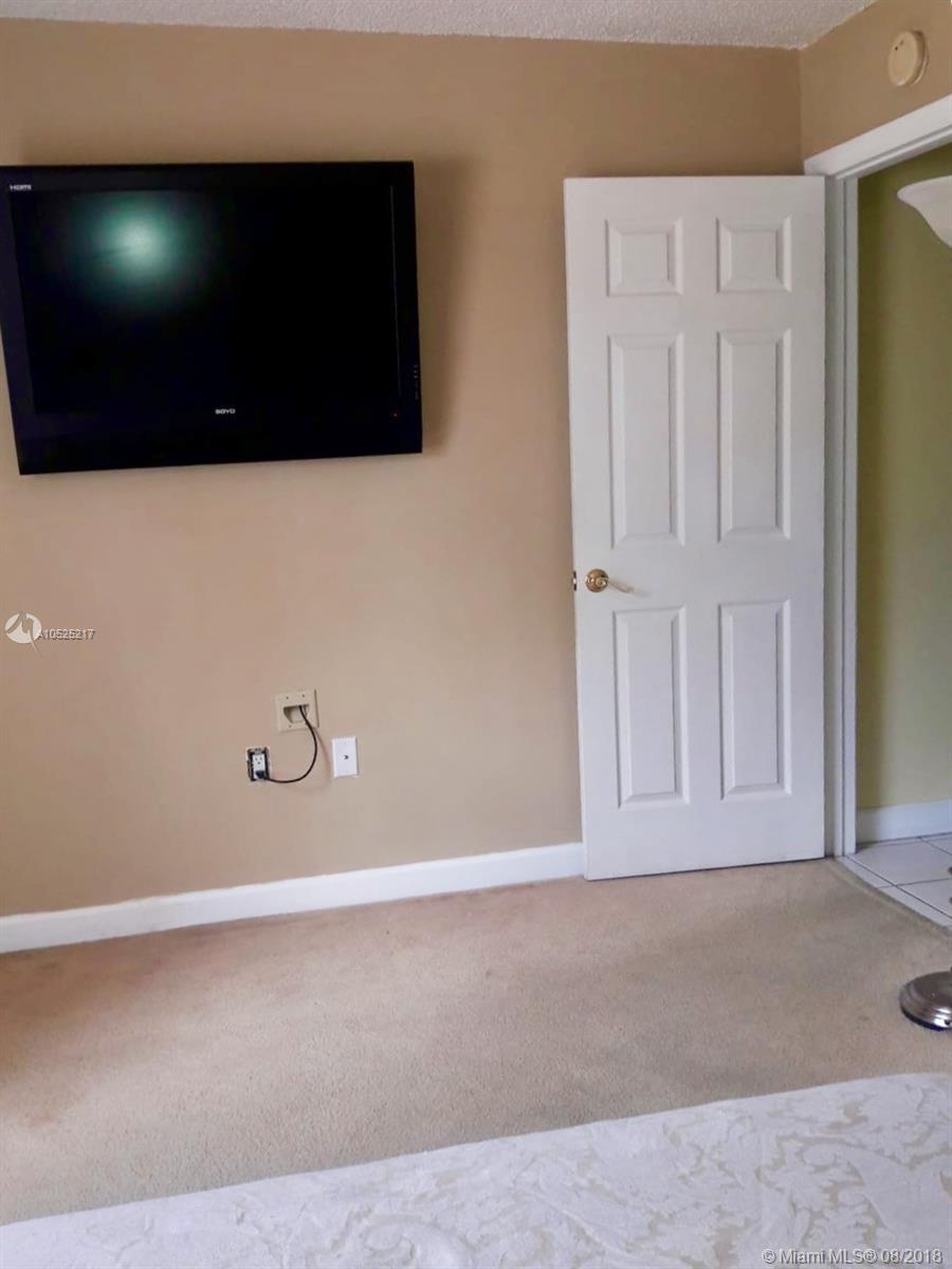 ¤SHOMA HOMES AT TAMIAMI II - Residential Lease