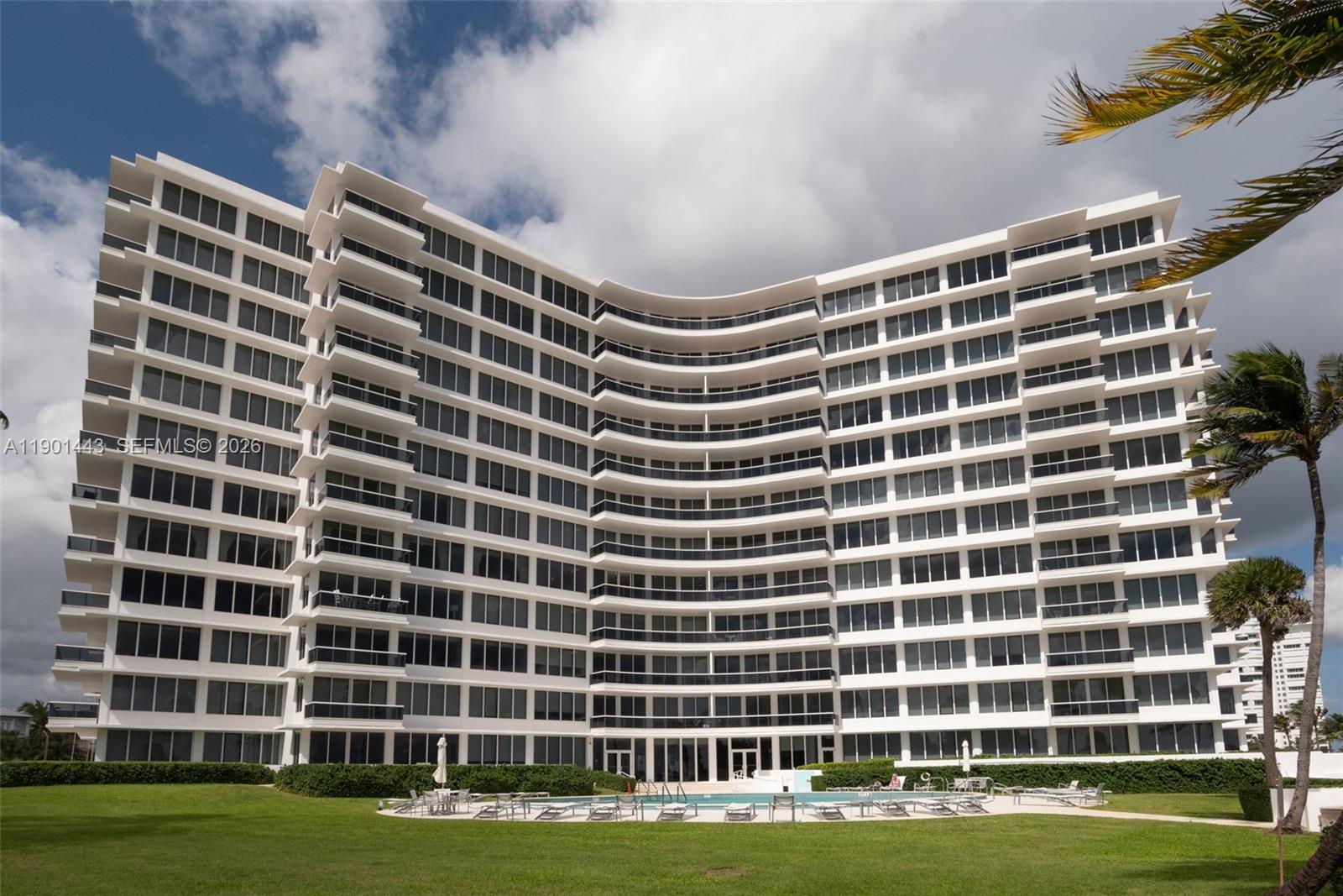 Sabal Point Apartments - Residential