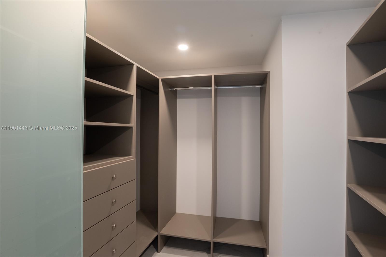 Sabal Point Apartments - Residential