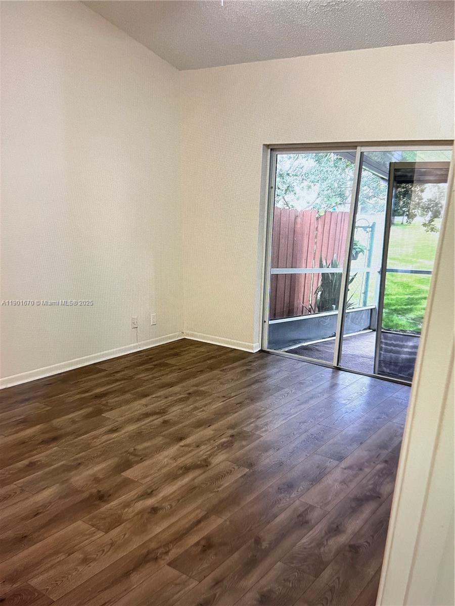 OAK LAKES - Residential