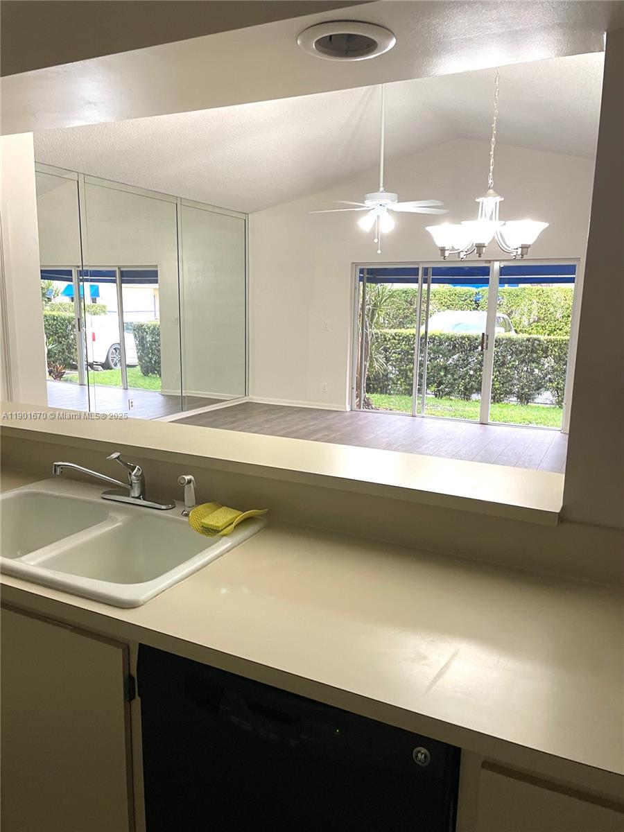 OAK LAKES - Residential