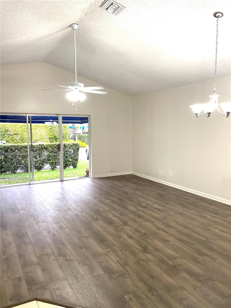 OAK LAKES - Residential