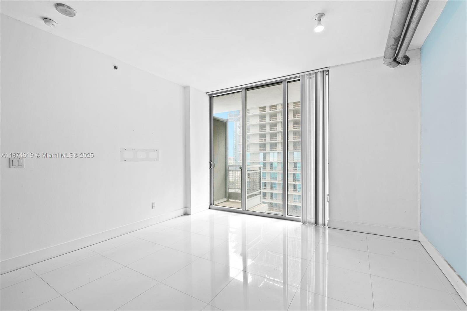 NEOVERTIKA - Residential