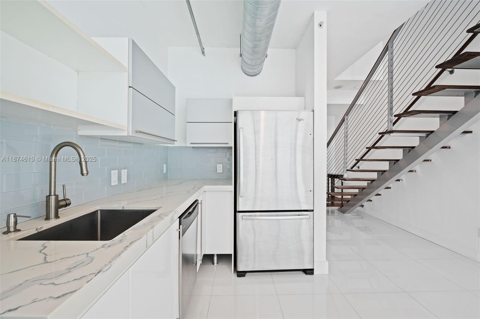 NEOVERTIKA - Residential