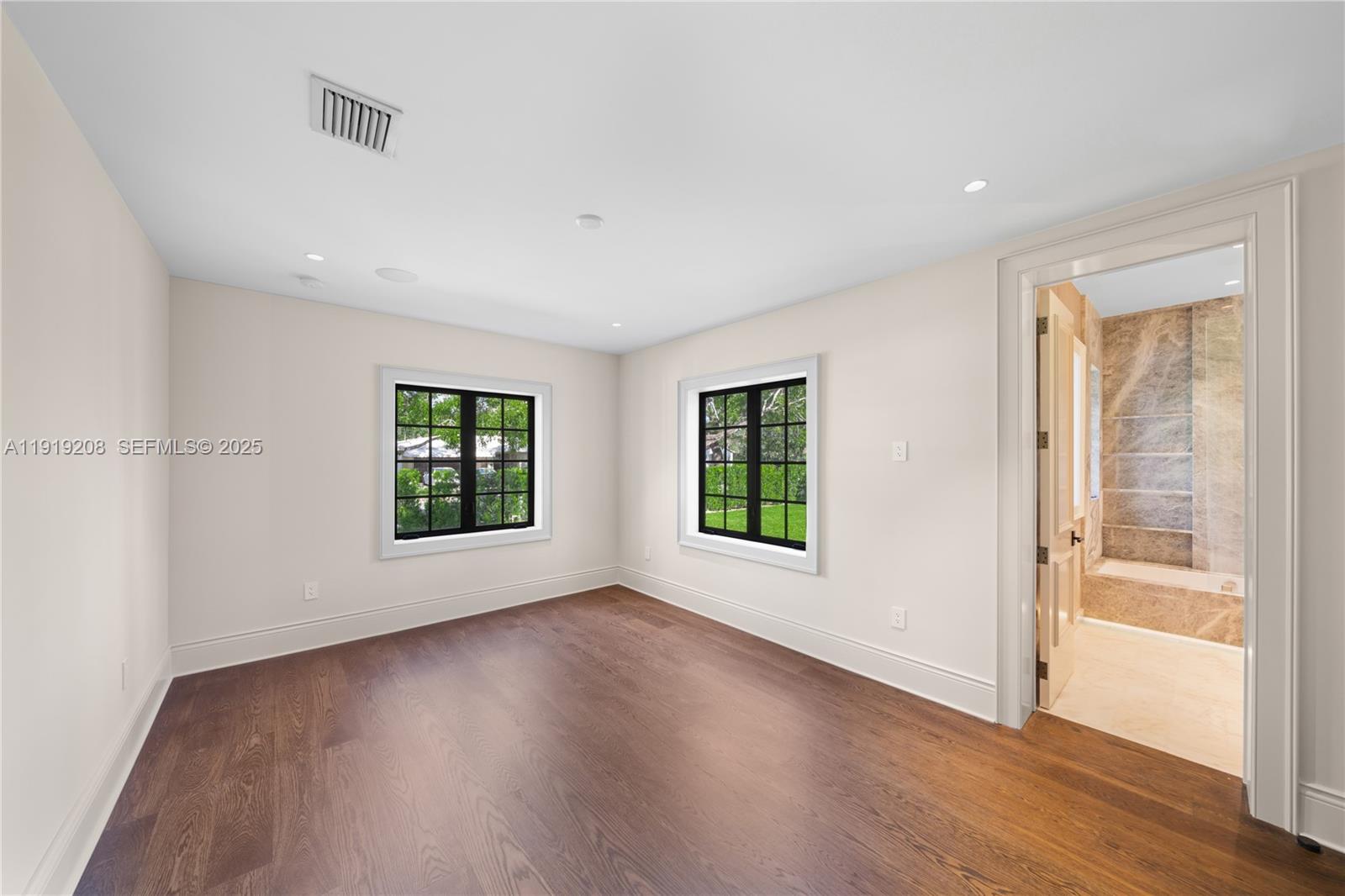 CORAL GABLES SEC E - Residential