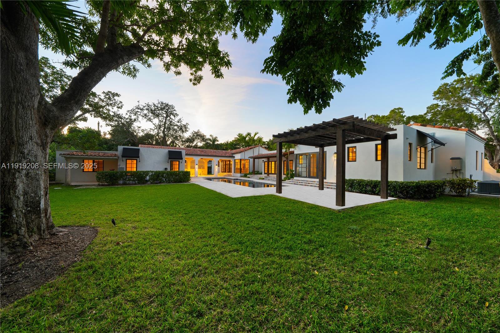 CORAL GABLES SEC E - Residential