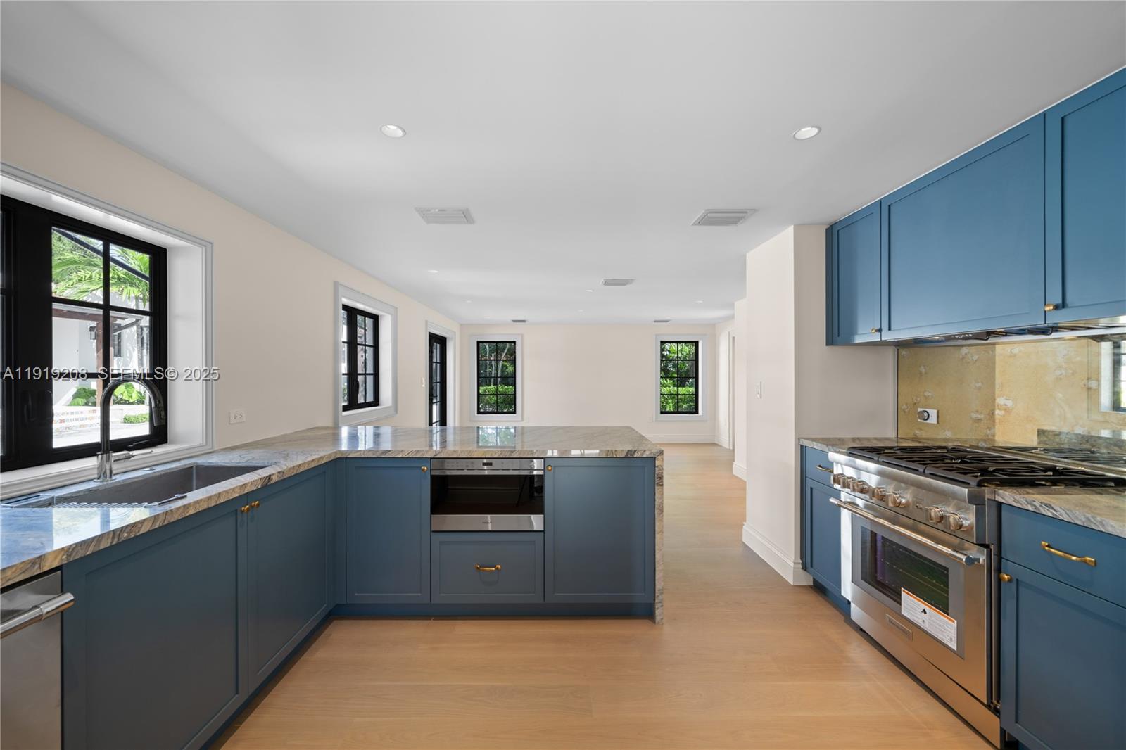 CORAL GABLES SEC E - Residential