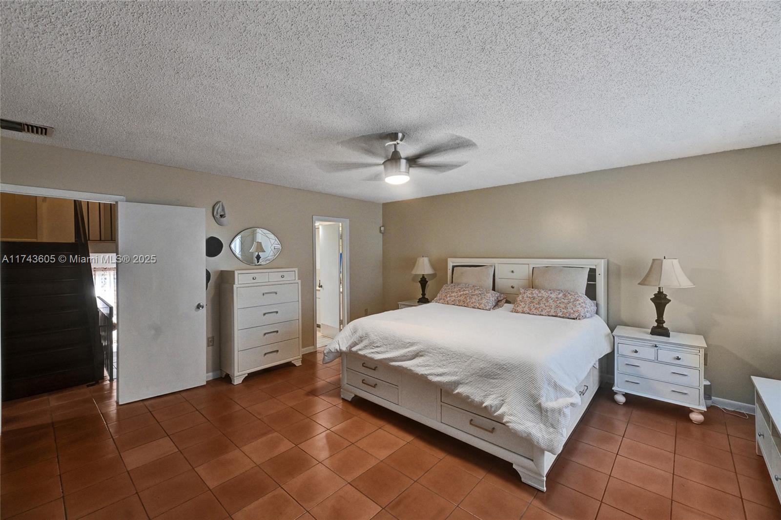 SUNCREST TOWNHOUSE CONDO - Residential
