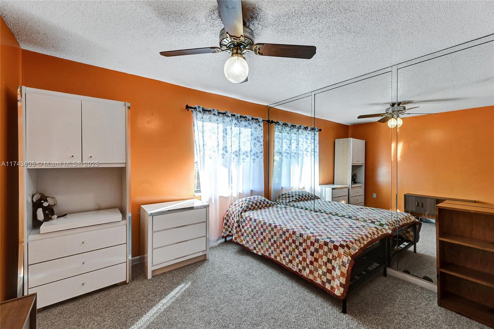 SUNCREST TOWNHOUSE CONDO - Residential