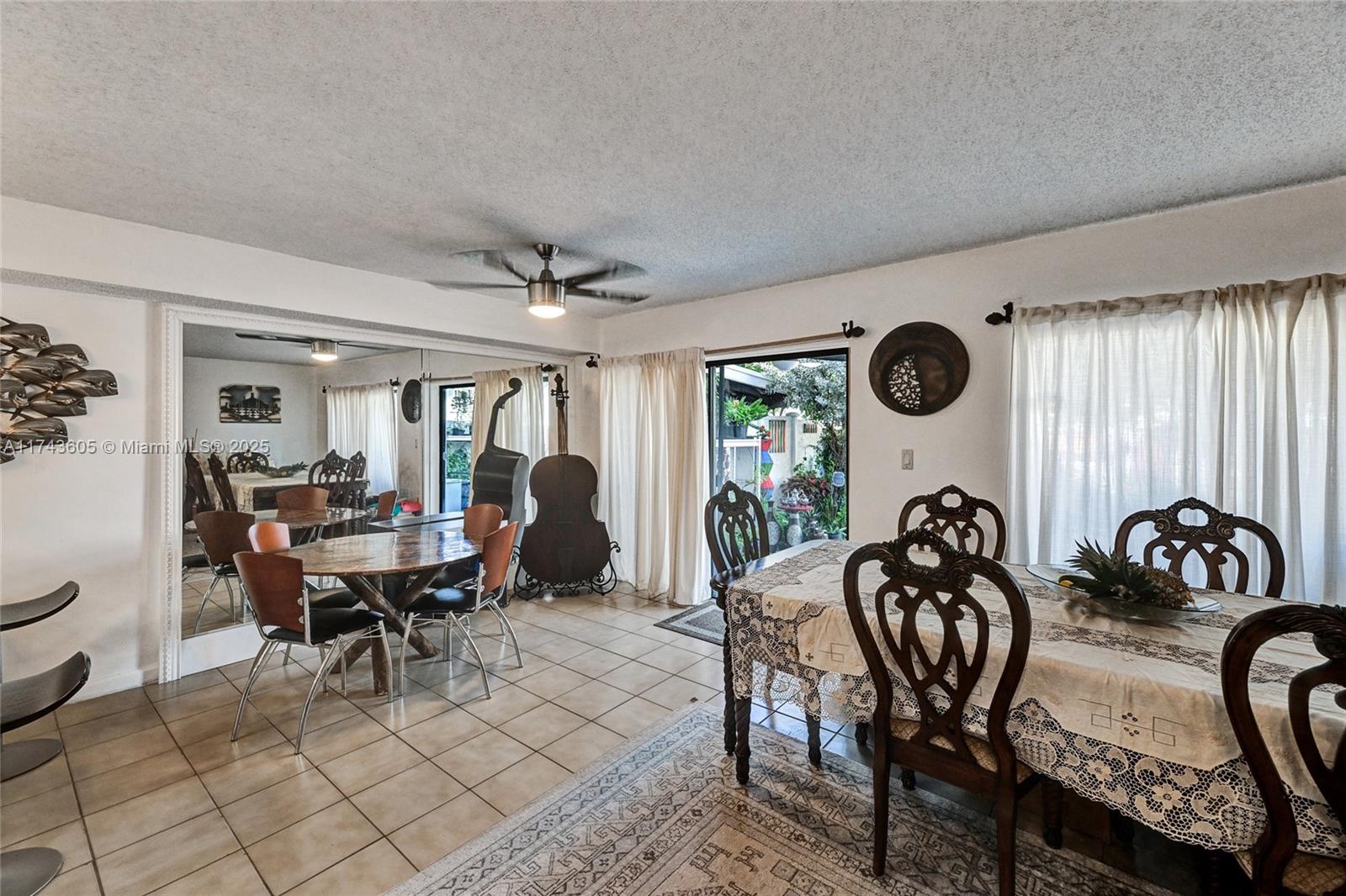 SUNCREST TOWNHOUSE CONDO - Residential