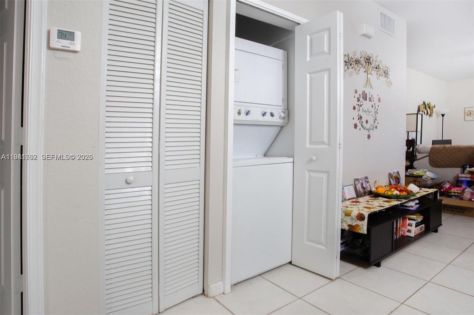 WASHINGTON PALMS CONDO - Residential