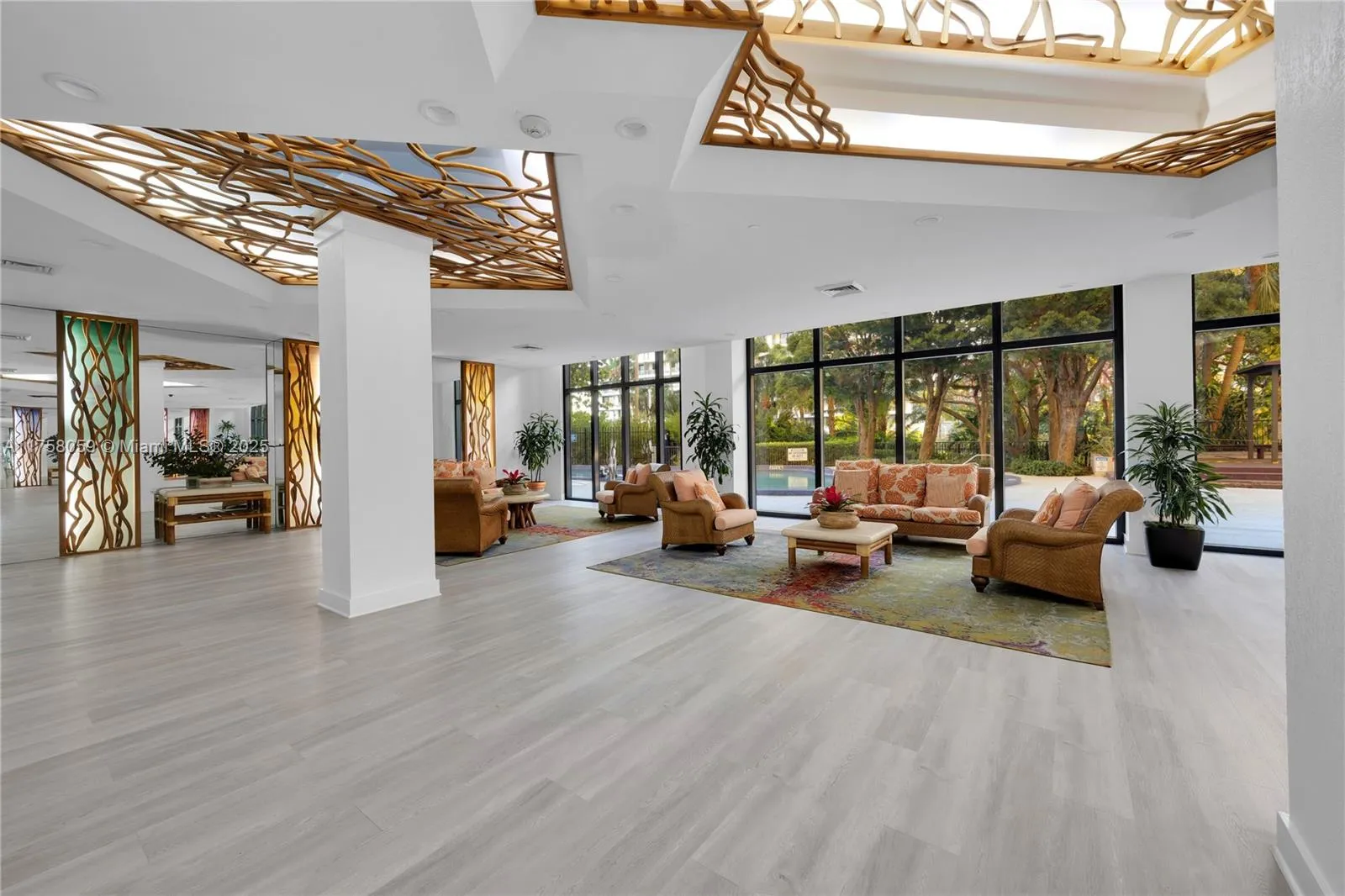 Miami, Florida 33131, United States, 2 Bedrooms Bedrooms, ,2 BathroomsBathrooms,Residential,Active,86103