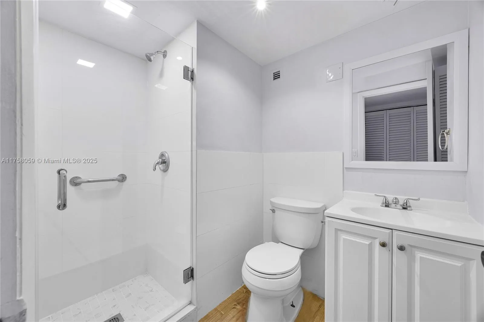 Miami, Florida 33131, United States, 2 Bedrooms Bedrooms, ,2 BathroomsBathrooms,Residential,Active,86103