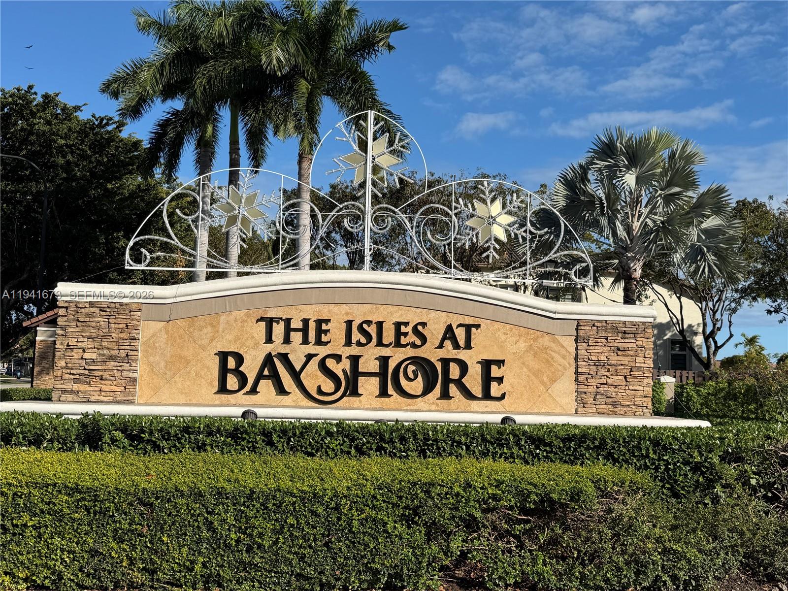 LAKES BY THE BAY KAYE - Residential
