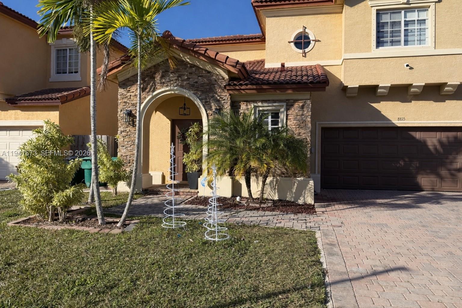 LAKES BY THE BAY KAYE - Residential