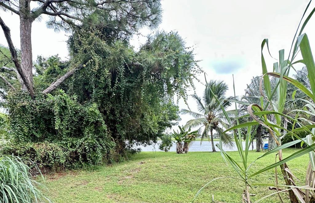 SOUTH BEND LAKE ESTATES U - Residential