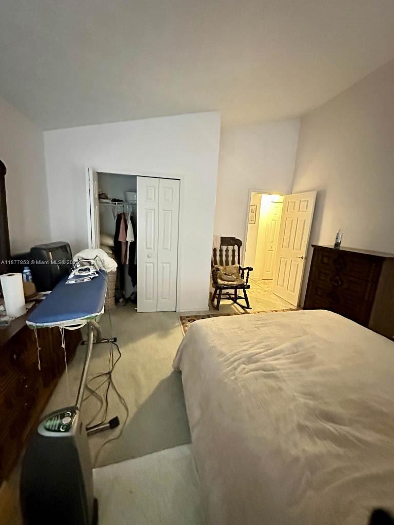 SOUTH BEND LAKE ESTATES U - Residential