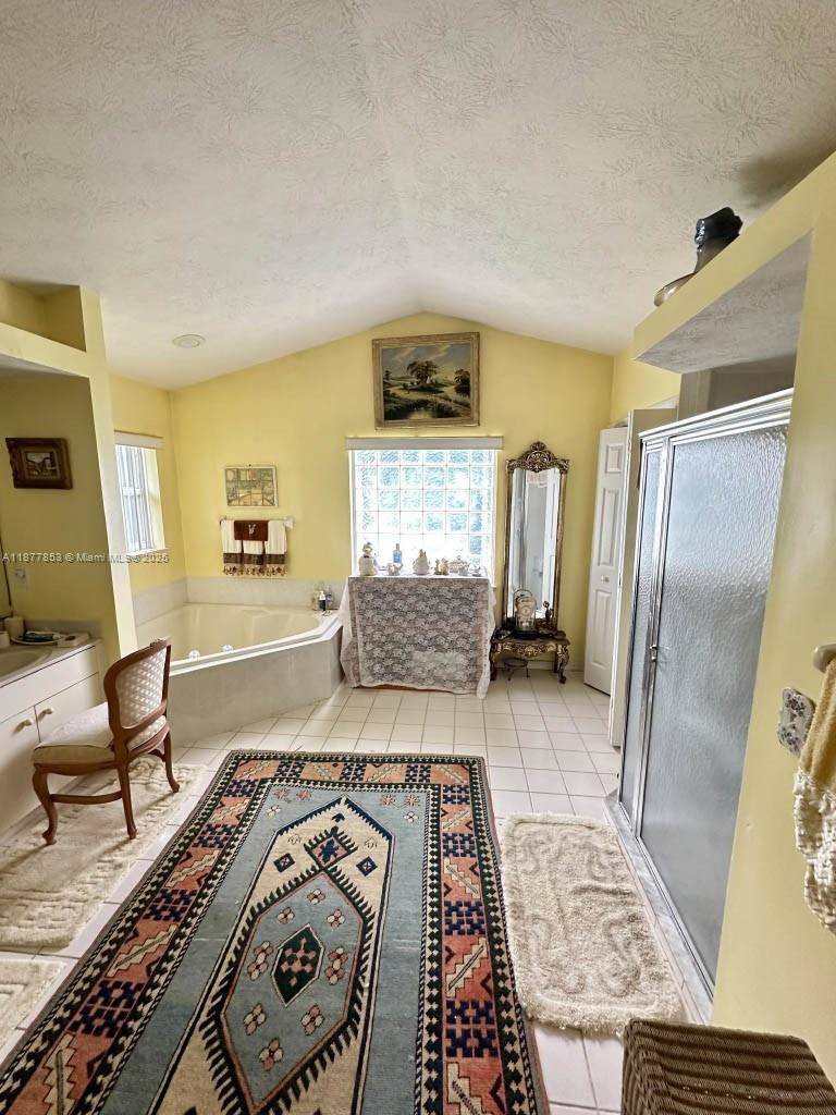 SOUTH BEND LAKE ESTATES U - Residential