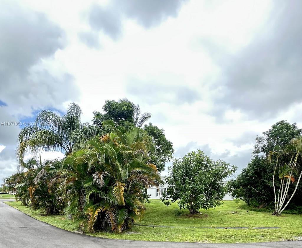 SOUTH BEND LAKE ESTATES U - Residential