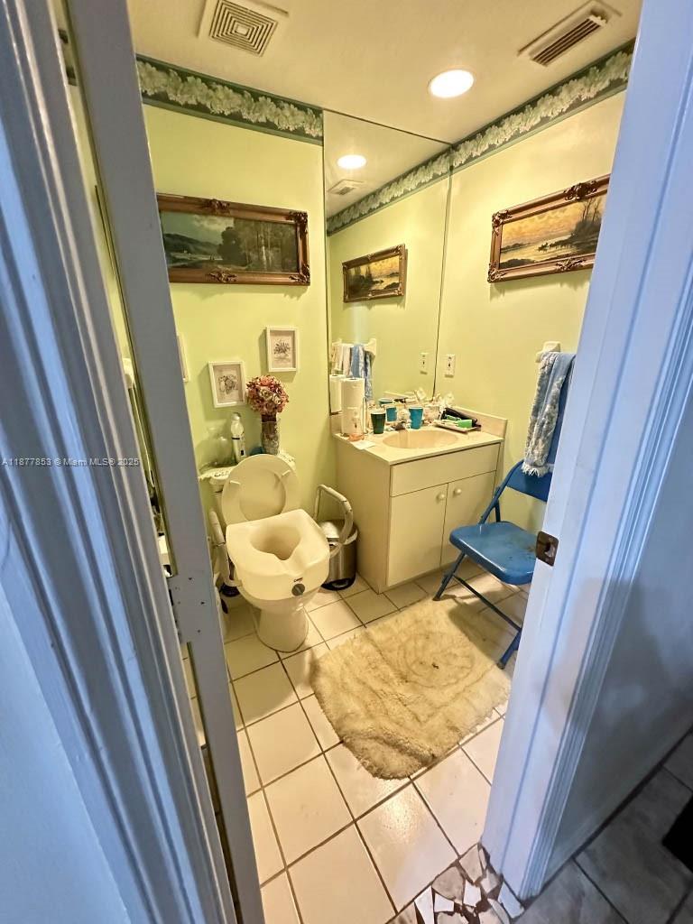 SOUTH BEND LAKE ESTATES U - Residential