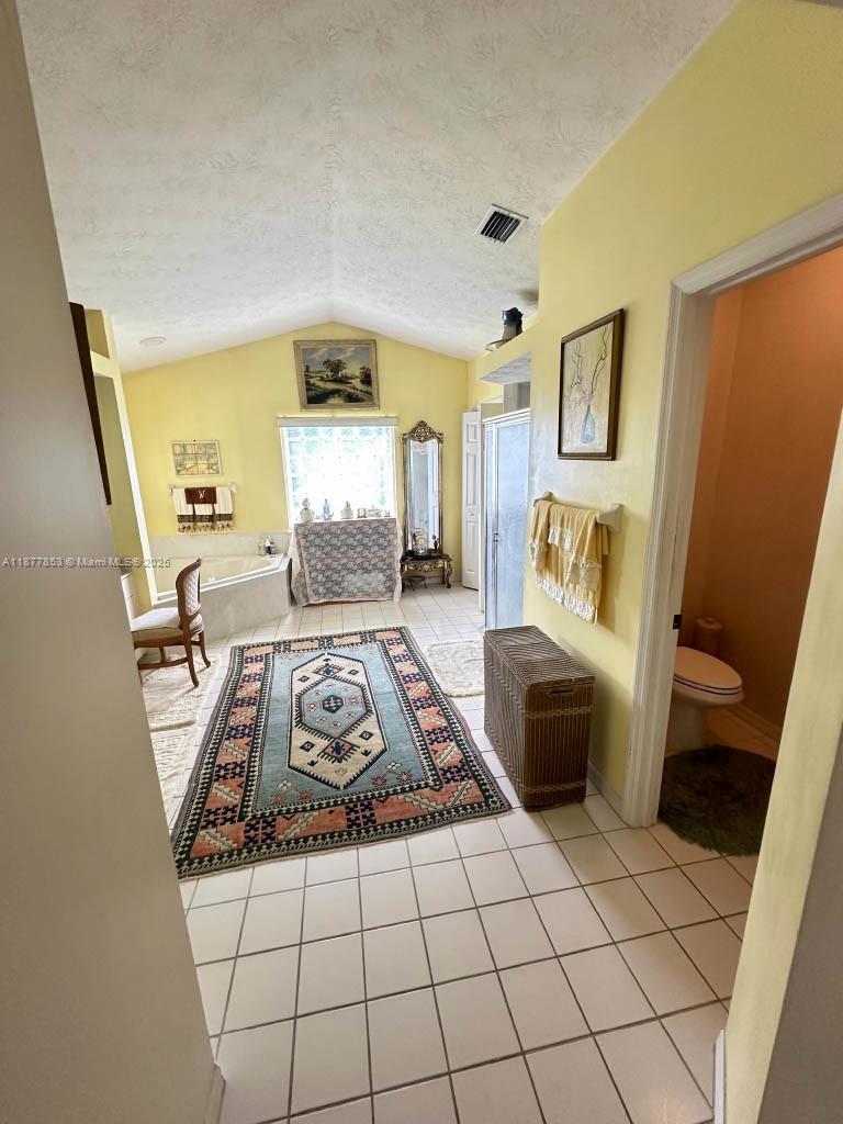 SOUTH BEND LAKE ESTATES U - Residential