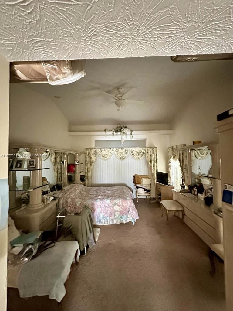 SOUTH BEND LAKE ESTATES U - Residential