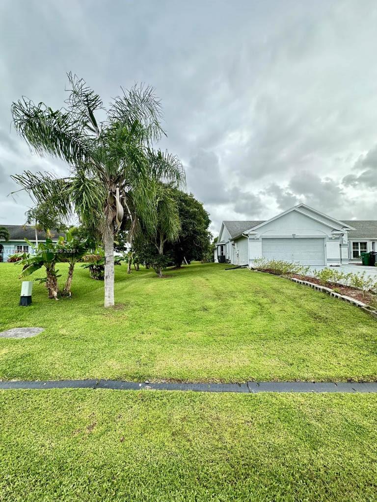 SOUTH BEND LAKE ESTATES U - Residential