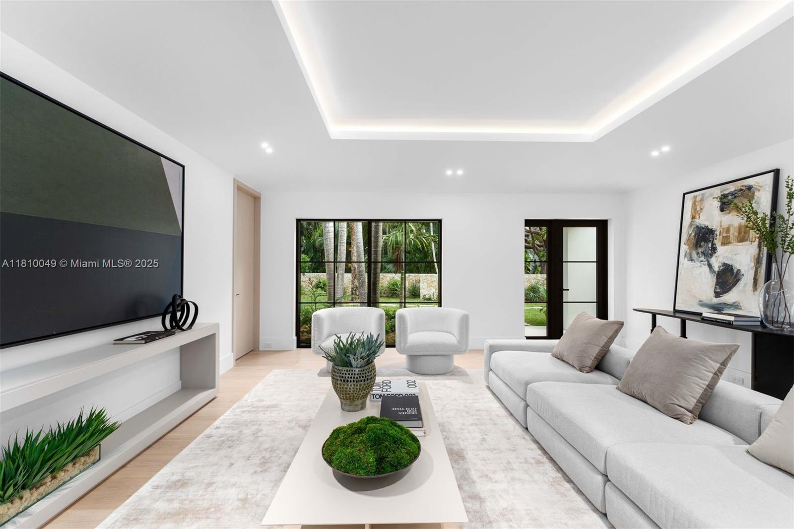 YE LITTLE WOODS 1ST ADDN - Residential