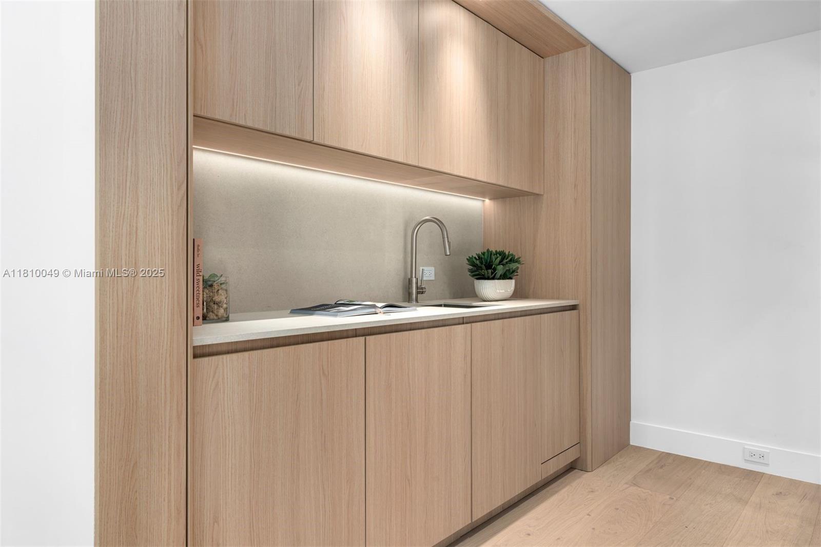 YE LITTLE WOODS 1ST ADDN - Residential