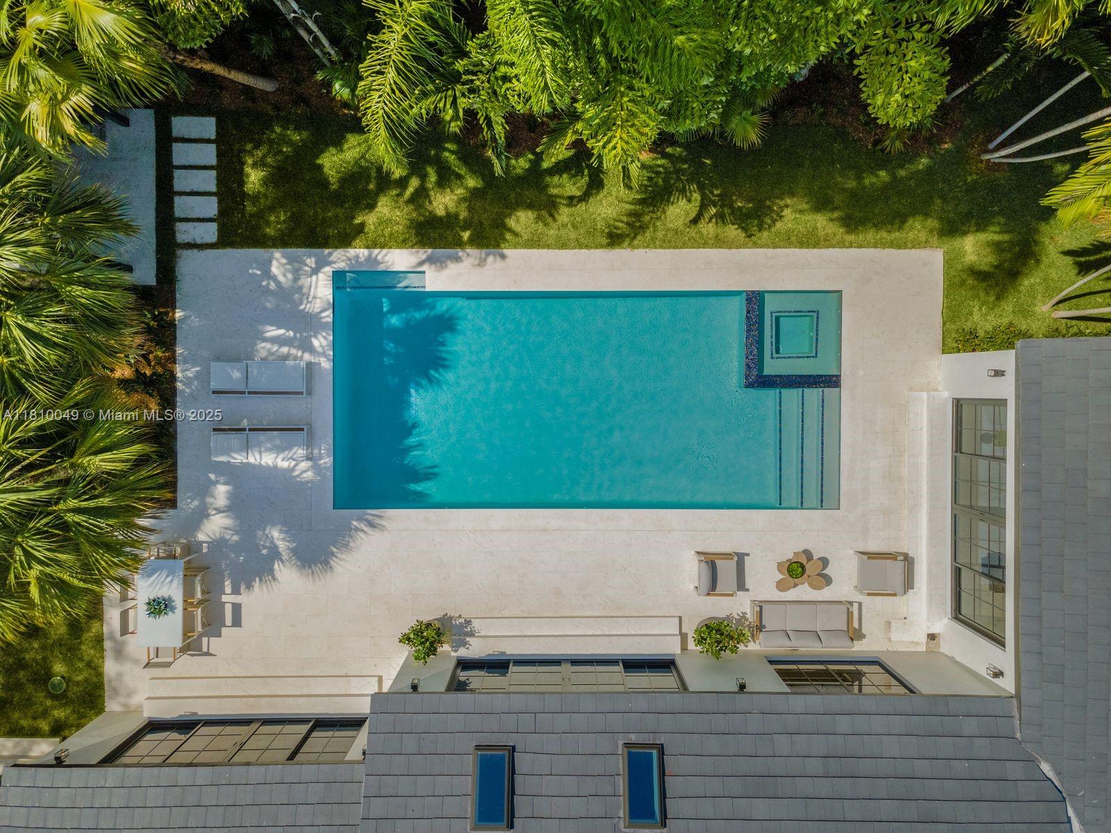 YE LITTLE WOODS 1ST ADDN - Residential