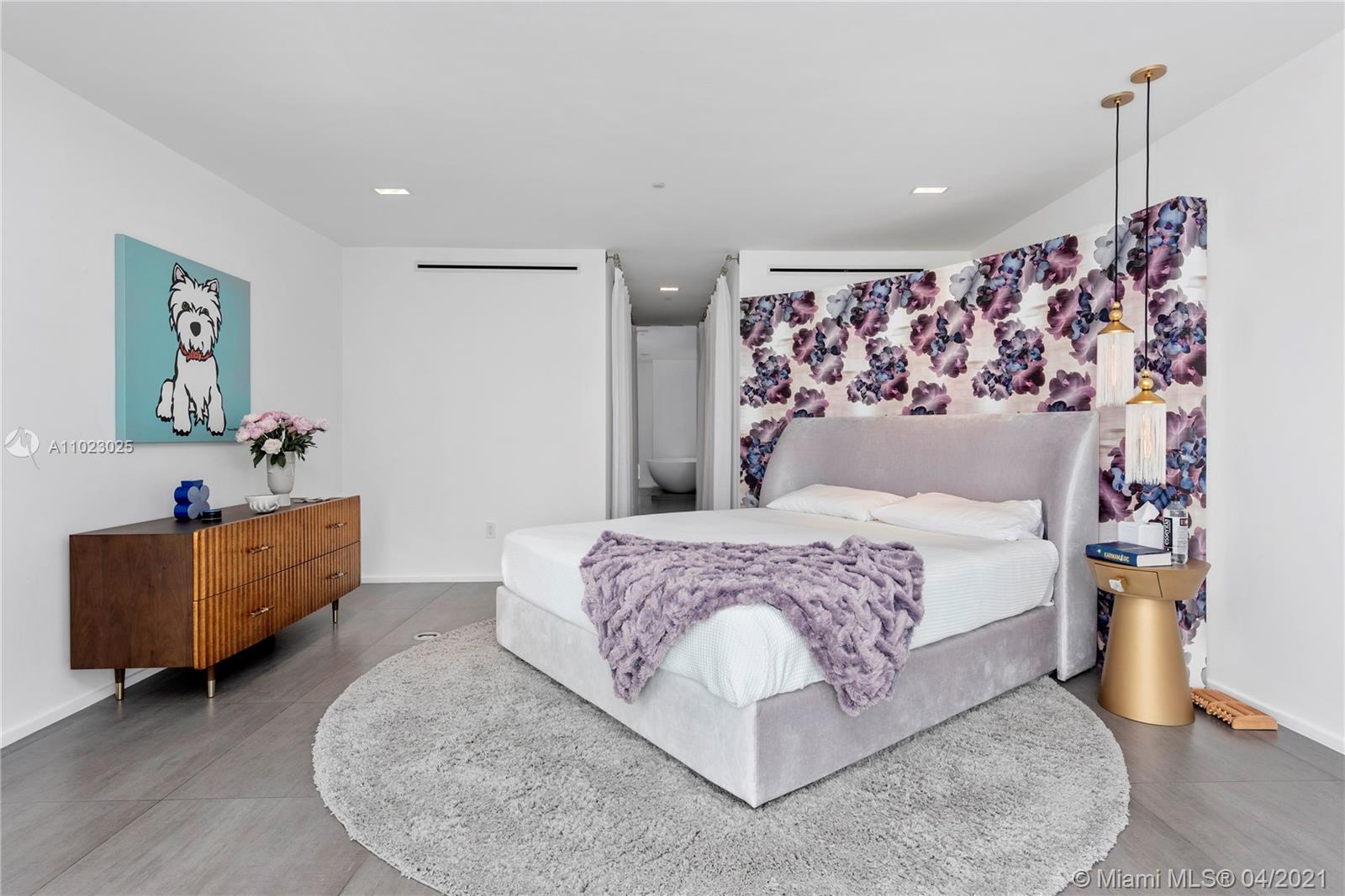 ICON CONDO - Residential