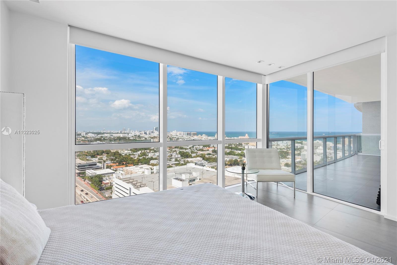 ICON CONDO - Residential