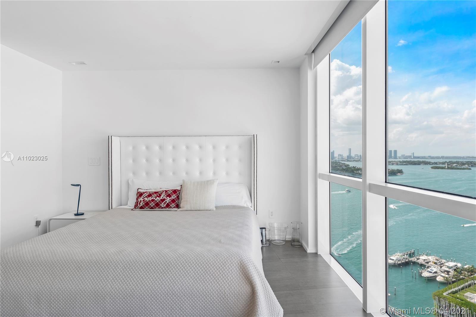 ICON CONDO - Residential