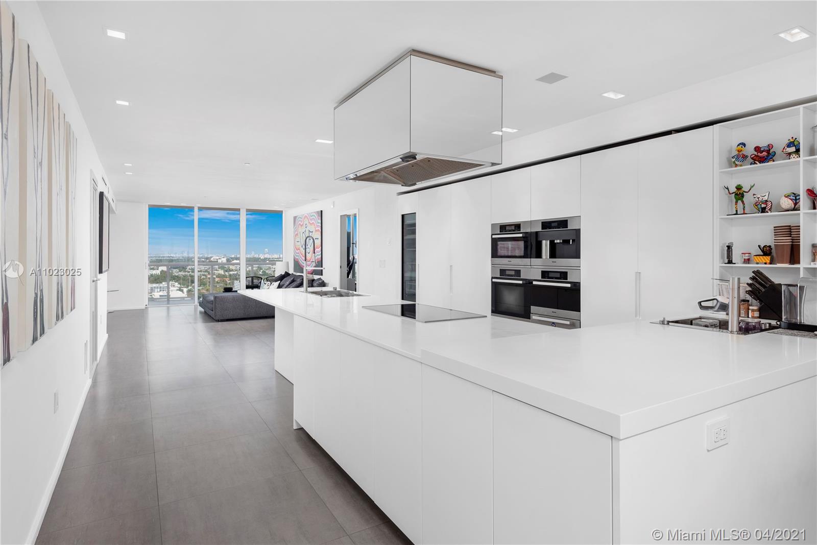 ICON CONDO - Residential