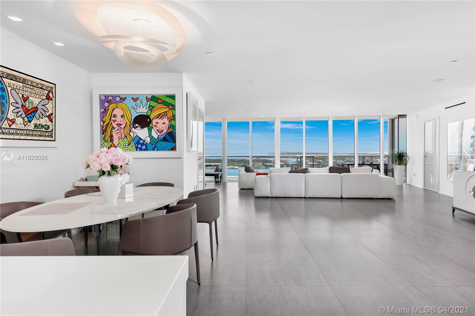 ICON CONDO - Residential