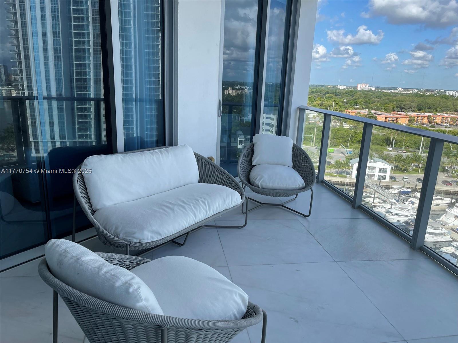 17111 Biscayne Blvd 1403