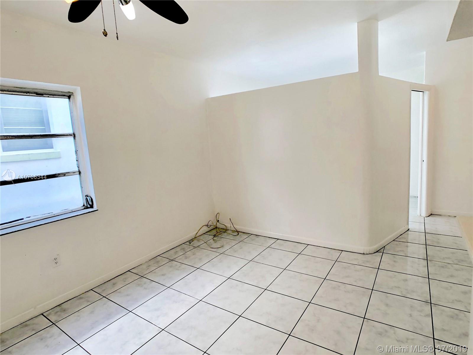 DEL RIO CONDO - Residential