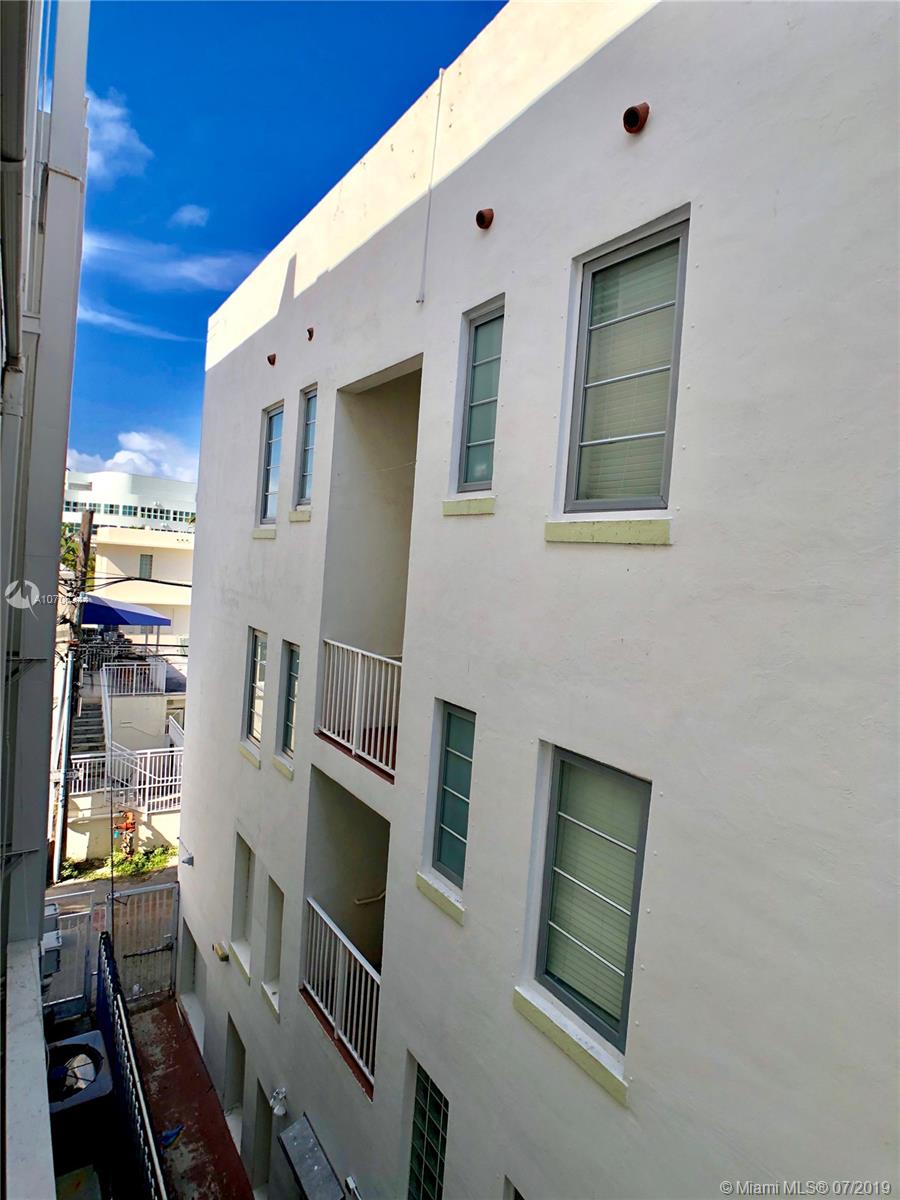 DEL RIO CONDO - Residential