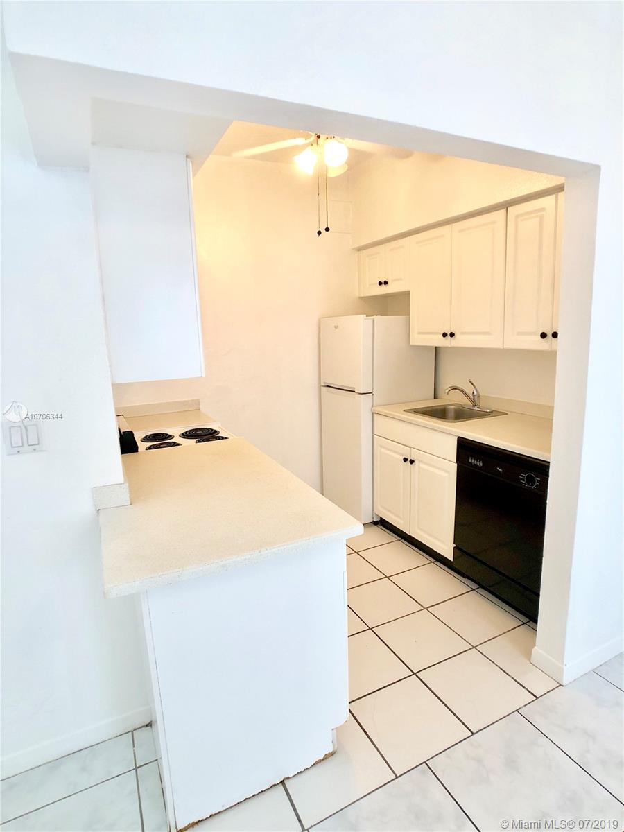 DEL RIO CONDO - Residential